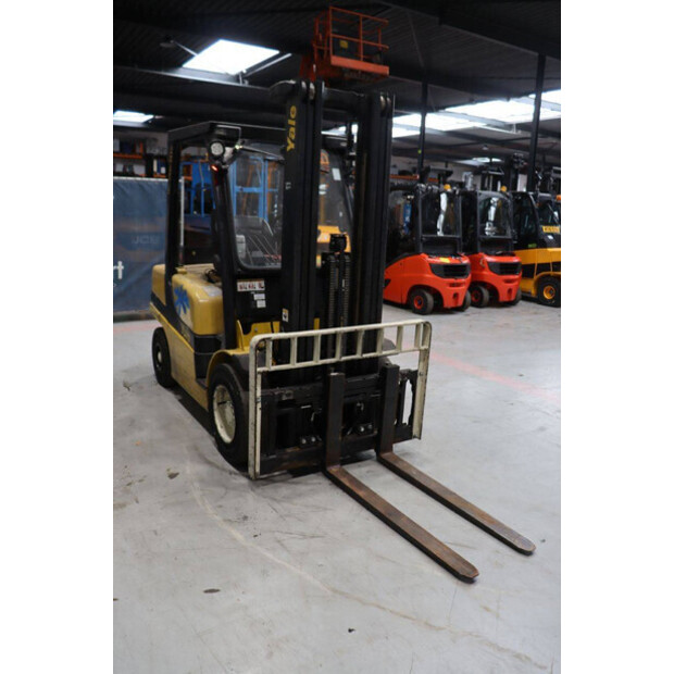 2011 يال GDP35VX-46809706