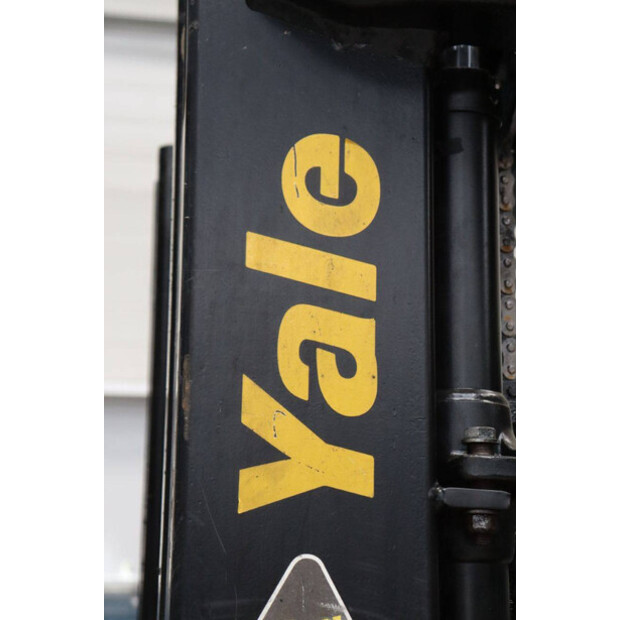 2011 يال GDP35VX-46809713