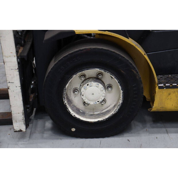 2011 يال GDP35VX-46809714