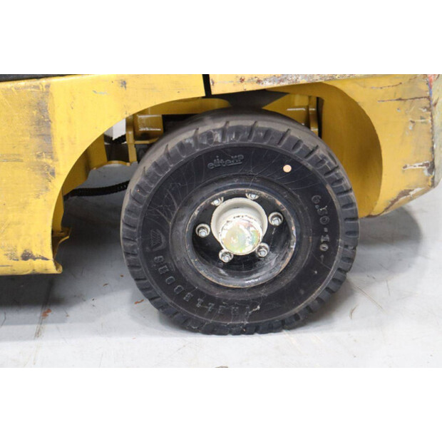 2011 يال GDP35VX-46809715