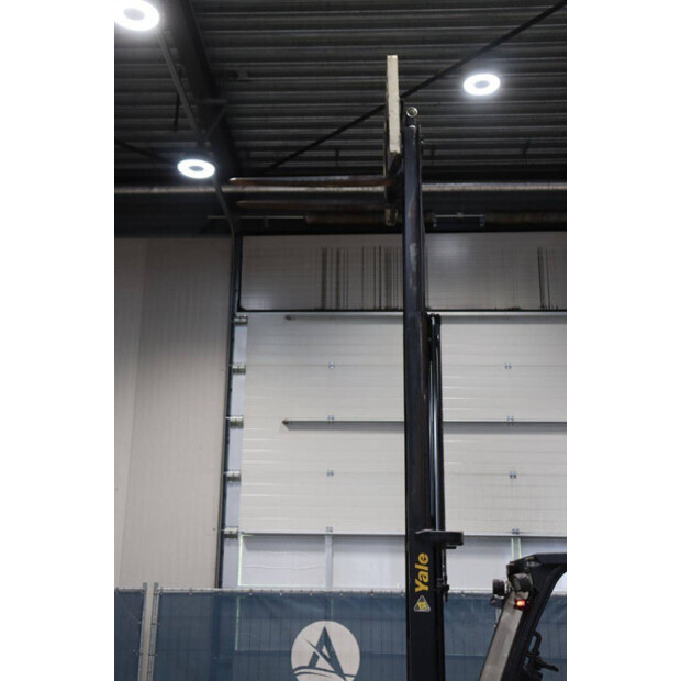 2011 يال GDP35VX-46809740