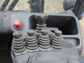 2016-linde-e40h-01-600-1447185-46809882