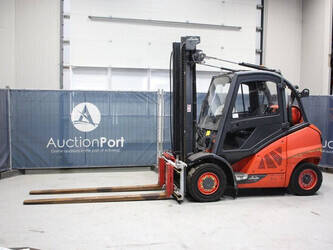 Image for FORKLIFTS 2019 Linde H40T-02