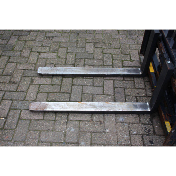 2018 دووسان G20GP-46809967