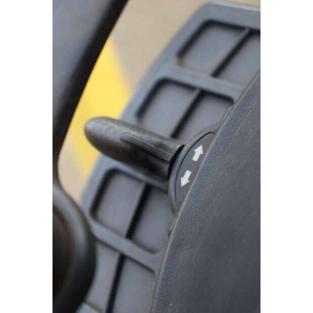 2009 Hyster H2.0FT-46810015