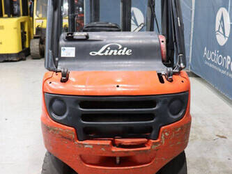 2011-linde-h25t-01-1447192-46810052