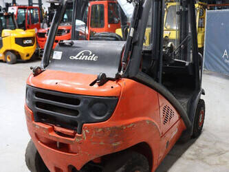 2011-linde-h25t-01-1447192-46810053