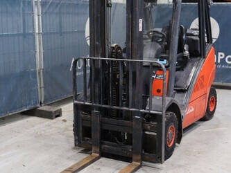 2011-linde-h25t-01-1447192-46810056