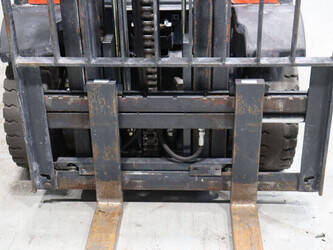2011-linde-h25t-01-1447192-46810059