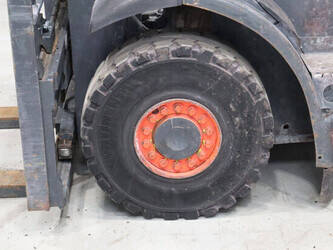 2011-linde-h25t-01-1447192-46810064