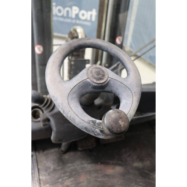 2011 Linde H25T-01-46810073