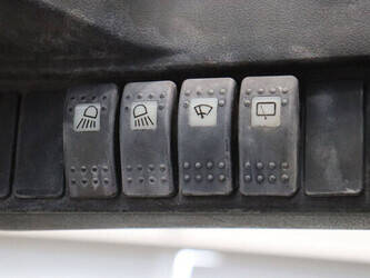 2011-linde-h25t-01-1447192-46810075