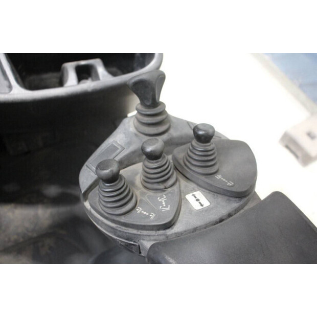 2013 ليندي H20T-01-46810189