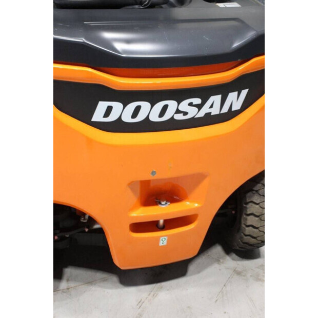 2023 دووسان B25X-7-46810329