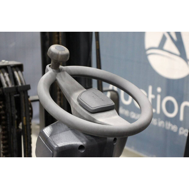 2023 دووسان B25X-7-46810334