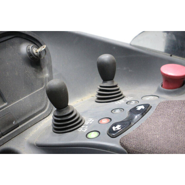 2015 Fenwick-Linde R14-01-46810445