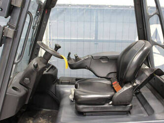 2017-linde-e25h-01-600-1447209-46810473