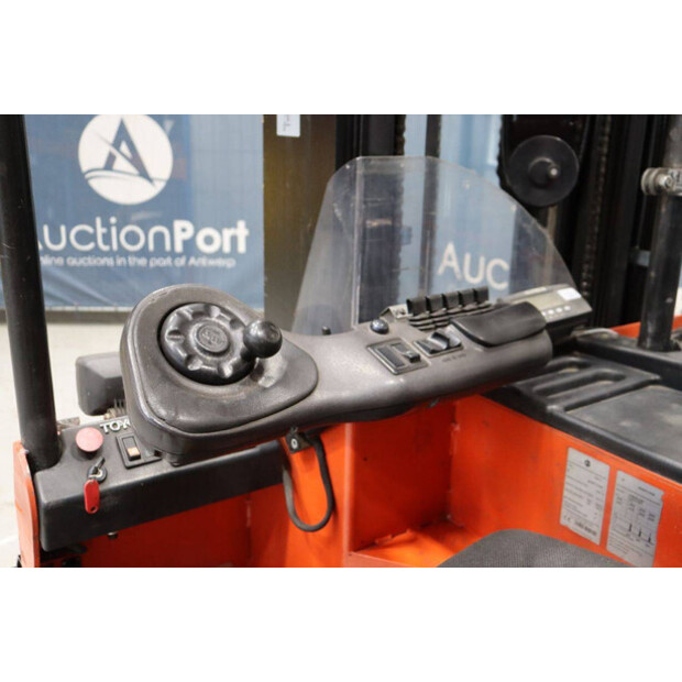 2008 BT FRE270-46810777