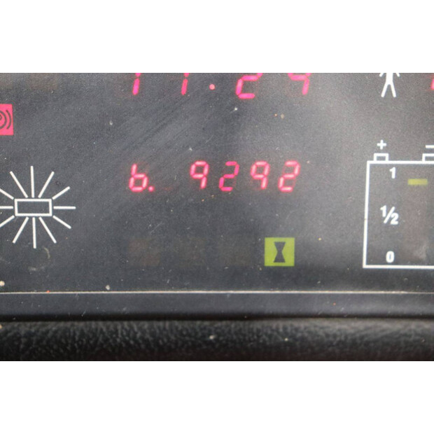 2008 BT FRE270-46810782