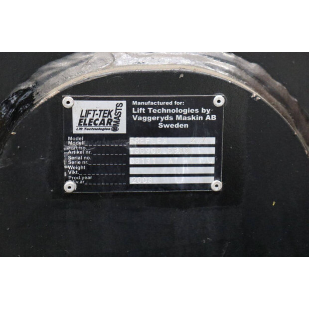 2008 BT FRE270-46810791