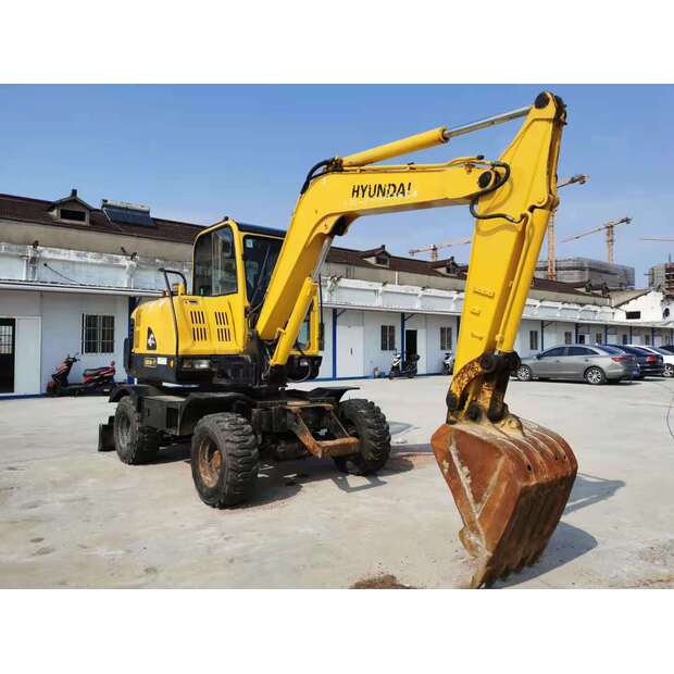 2022 هيونداي R60W-7-46812570