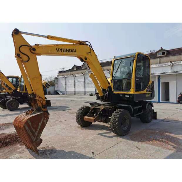 2022 هيونداي R60W-7-46812571