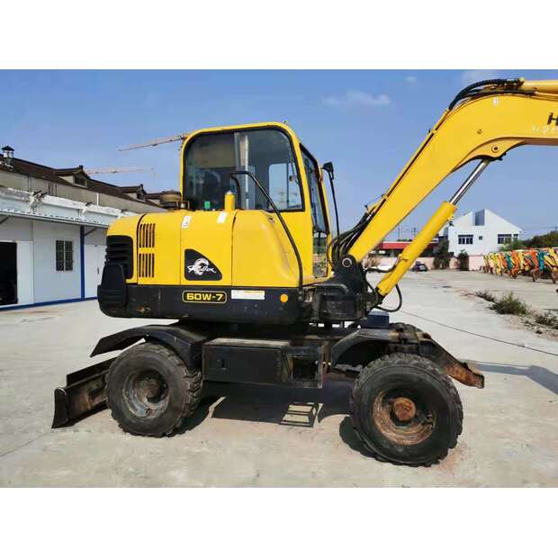 2022 هيونداي R60W-7-46812573