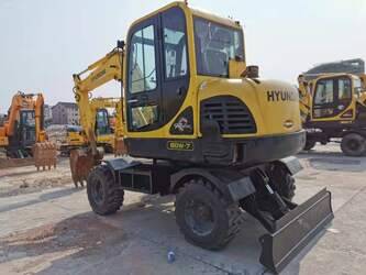 2022-hyundai-r60w-7-1447226-46812574