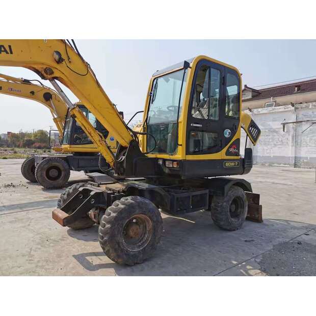 2022 هيونداي R60W-7-46812575