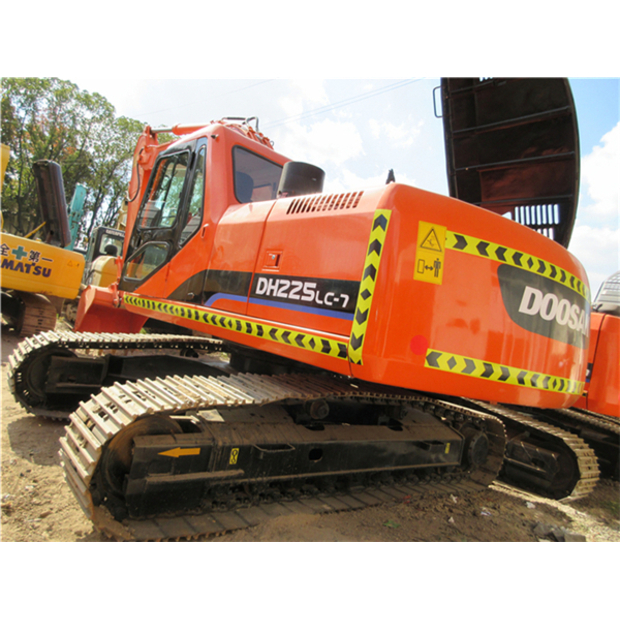 2024 Doosan DH225LC-9-46812578