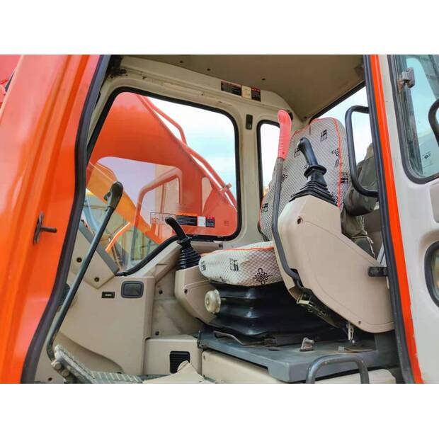 2024 Doosan DH225LC-9-46812590