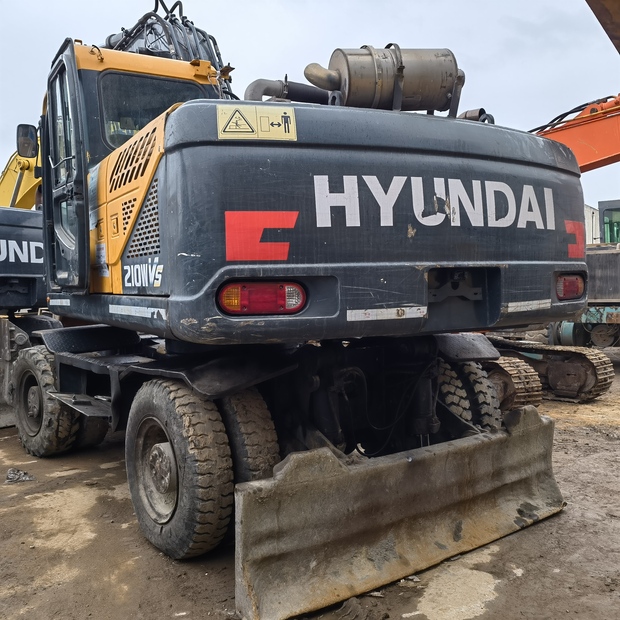 2022 Hyundai R210WVS-46812630