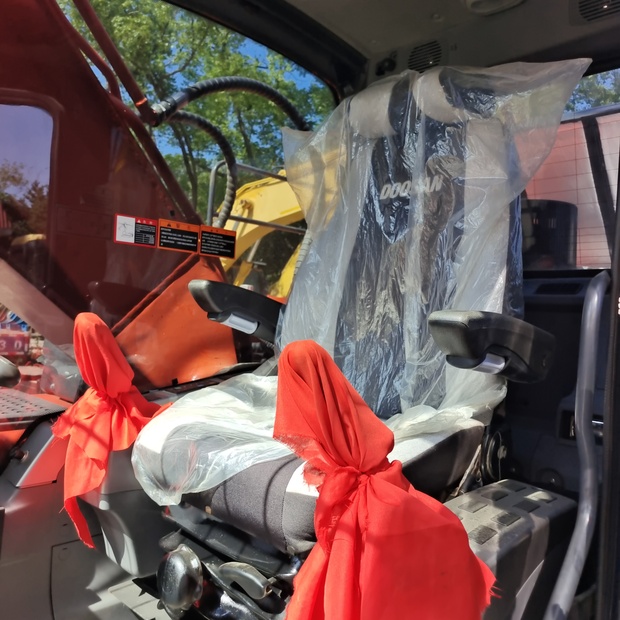 2024 Doosan DX225-46812647