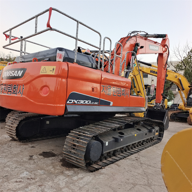 2024 Doosan DX300LC-9C-46812710