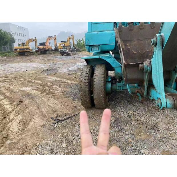 2022 كوبيلكو SK100WD-46812836