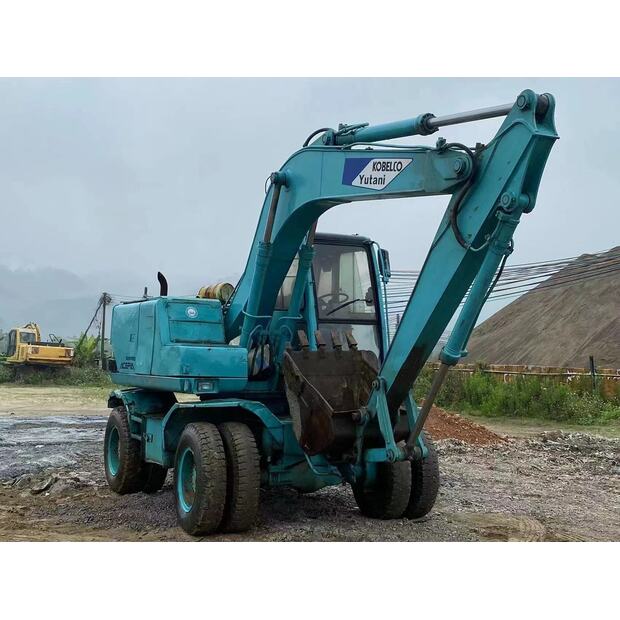 2022 كوبيلكو SK100WD-46812837