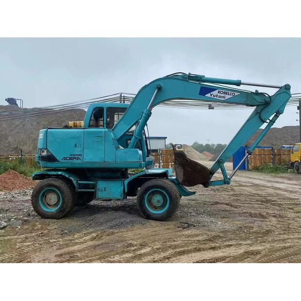 2022 كوبيلكو SK100WD-46812838