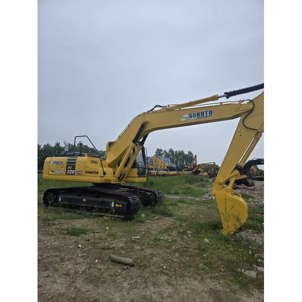 2024 كوماتسو PC220-46812905