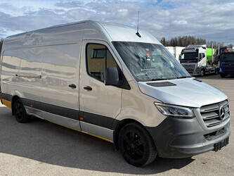 2020-mercedes-benz-sprinter-1447279-46813283