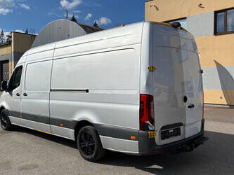 2020-mercedes-benz-sprinter-1447279-46813289