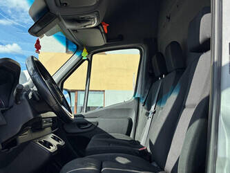 2020-mercedes-benz-sprinter-1447279-46813293