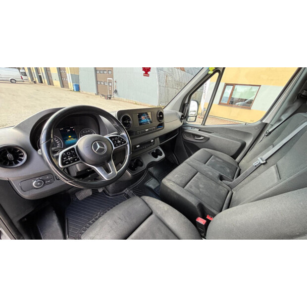 2020 Mercedes-Benz SPRINTER-46813296