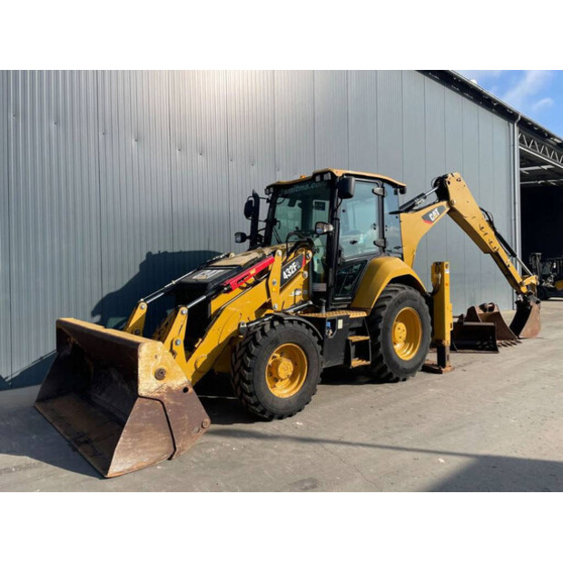 2017 Caterpillar 432F2-46813536