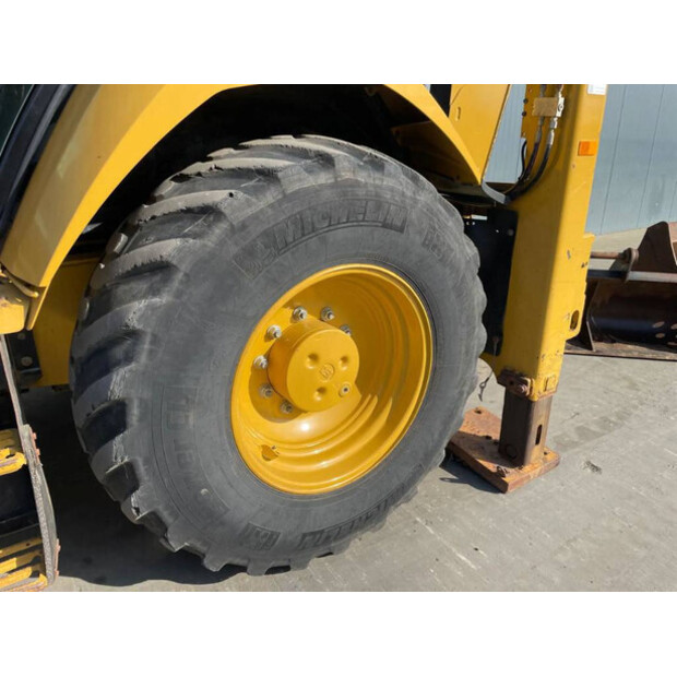 2017 Caterpillar 432F2-46813562