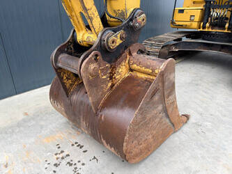 2016-caterpillar-320fl-1447293-46813867