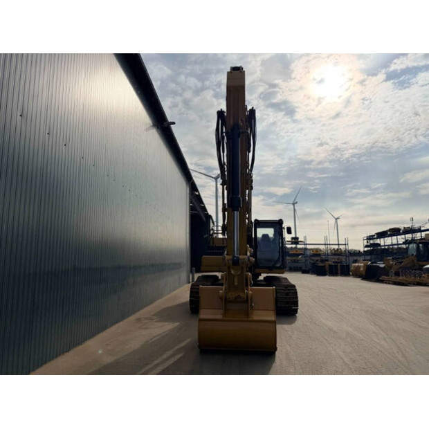 2020 Caterpillar 330-46814093