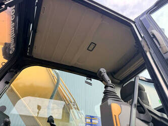 2020-caterpillar-330-1447298-46814099