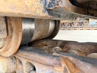 2020-caterpillar-330-1447298-46814104