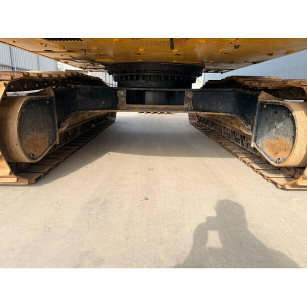 2020 Caterpillar 330-46814108