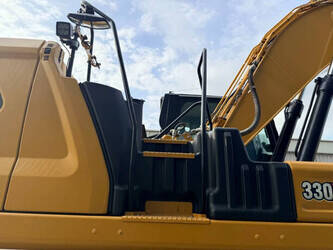 2020-caterpillar-330-1447298-46814111